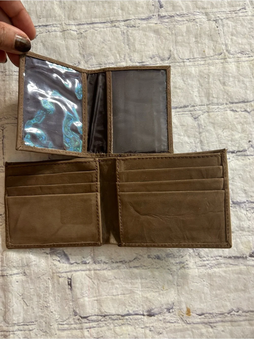 MICHIGAN STATE SPARTANS BROWN DISTRESSED BIFOLD WALLET METAL LOGO PLATE